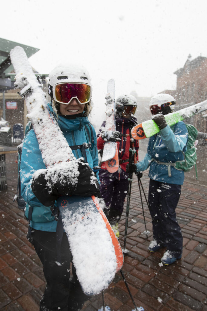 aspen snowmass skiers