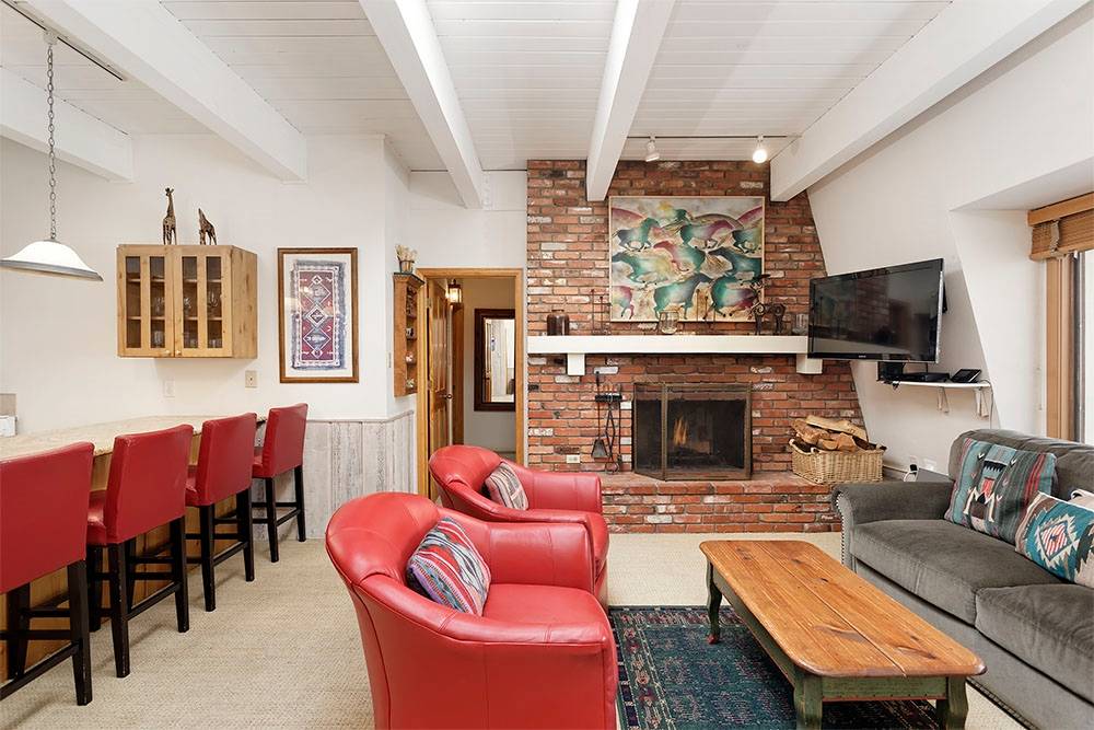 aspen ski deals march 2026