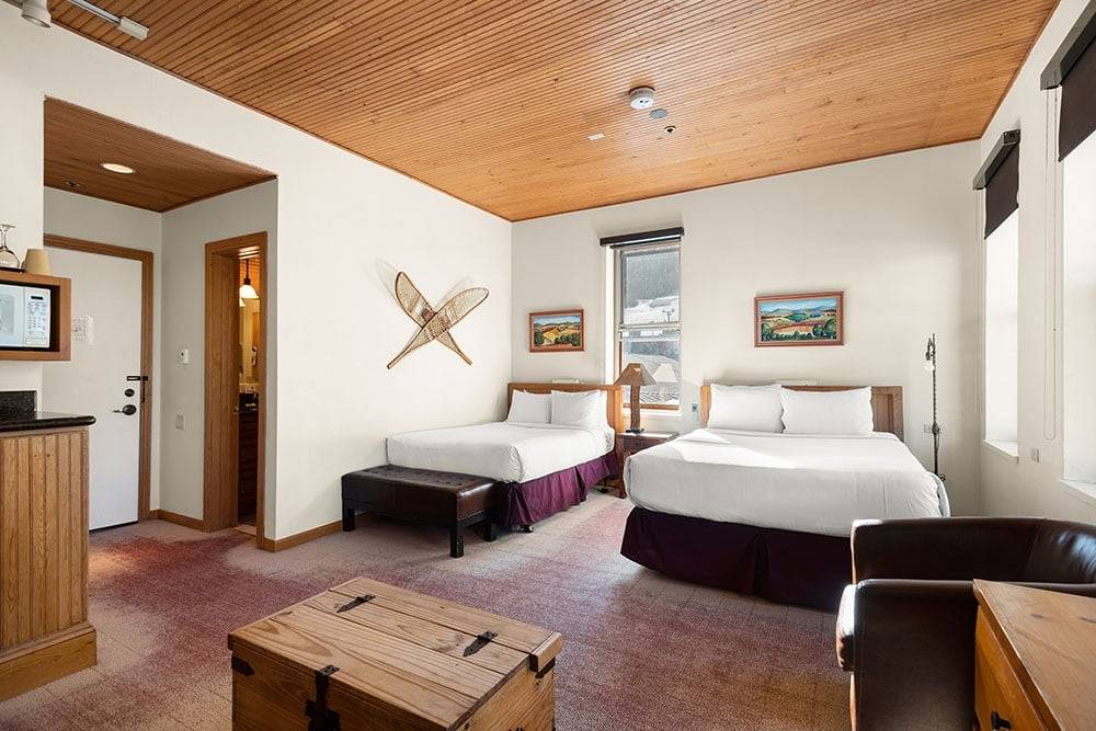 independence square accommodation in aspen
