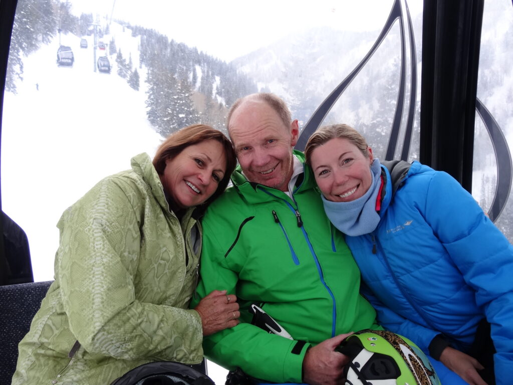 ski aspen tours