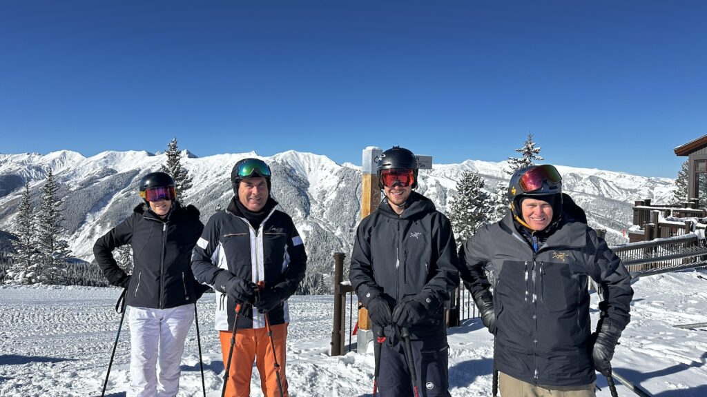 skiing aspen colorado